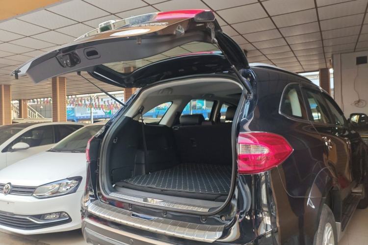 Used JMC Yusheng S350 2016 2.0T Automatic Two-Wheel Drive Gasoline Ultra-Luxury 7-Seater