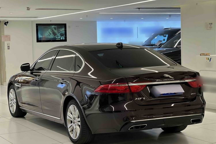 Used Jaguar XFL 2017 XFL 2.0T 240PS Premium Edition
