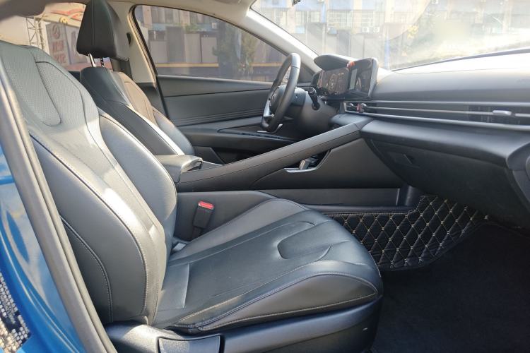 Used Hyundai Elantra 2022 1.5L CVT LUX Prestige Edition