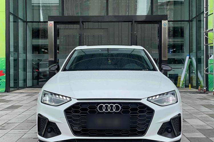 Used Audi A4L 2022 40 TFSI Luxury Dynamic Model
