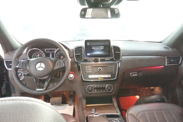 Used Mercedes-Benz GLE 2018 GLE 320 4MATIC Dynamic Edition Collector's Edition
