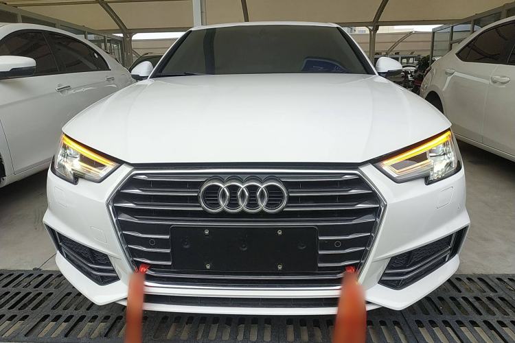 Used Audi A4L 2019 40 TFSI Ambition China VI
