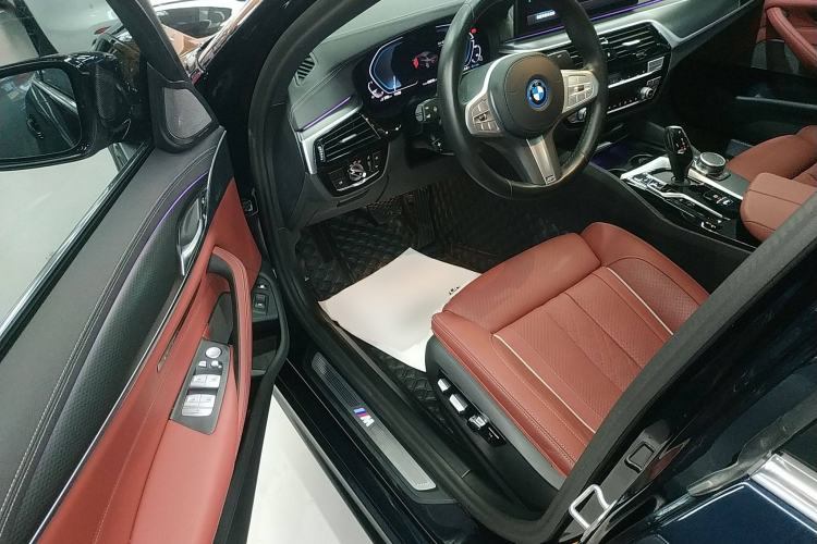 Used BMW 5 Series New Energy 2022 Revised Version 3 535Le Pioneer Edition M Sport Package
