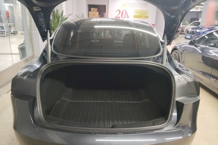 Used Tesla Model 3 2025 Rear-Wheel-Drive Version
