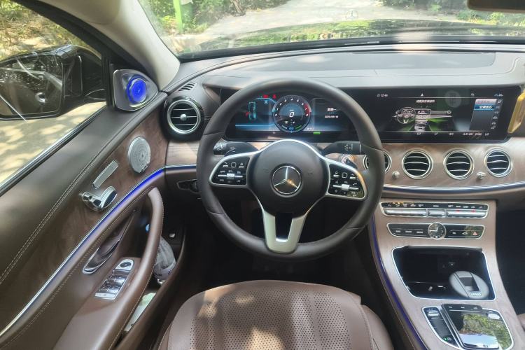 Used Mercedes-Benz E-Class 2020 E 260 L
