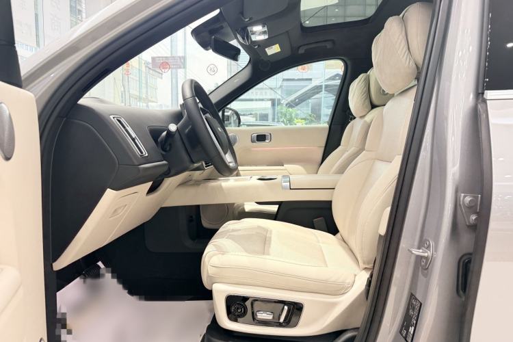 Used Li Auto L8 2023 Pro Model
