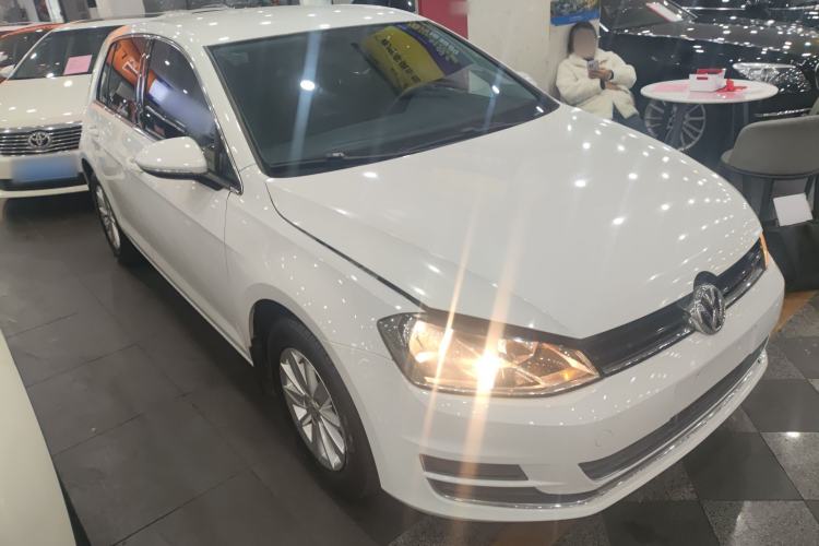 Used Volkswagen Golf 2016 1.6L Automatic Fashion Model
