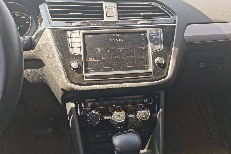 Used Volkswagen Tiguan L 2017 380TSI Automatic All-Wheel Drive Supreme Flagship Edition
