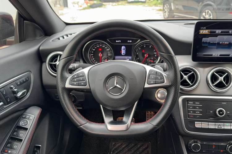 Used Mercedes-Benz CLA 2018 CLA 220 4MATIC
