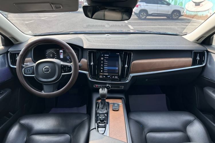 Used Volvo S90 2020 T5 Zhiyi Luxury Edition