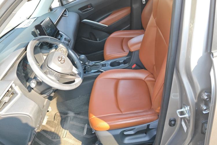 Used Toyota Corolla Cross 2023 2.0L Pioneer Edition
