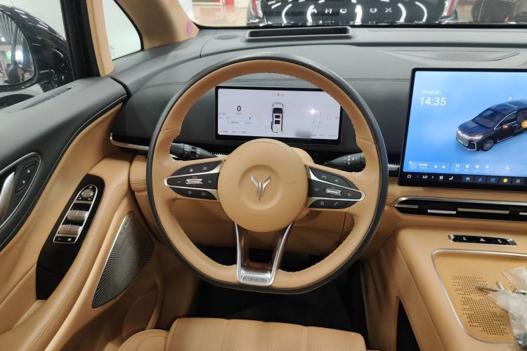 Used VOYAH Dream 2025 PHEV Four-Wheel-Drive Flagship Kunpeng Edition