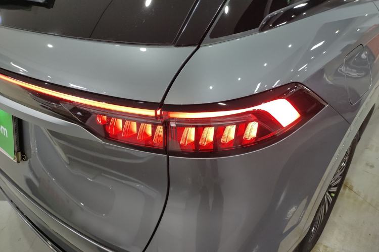 Used Chery Tiggo 9 2025 2.0T Automatic Two-Wheel Drive Luxury Edition 5 Seats
