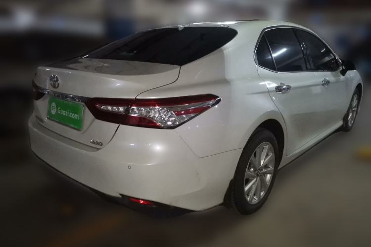 Used Toyota Camry 2021 2.0G Luxury Edition
