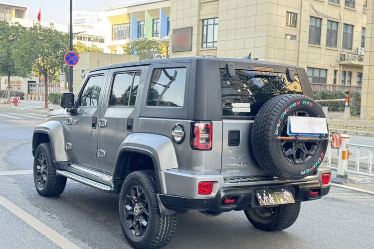 Used  BJ40 2021 2.0T Automatic Four-Wheel Drive Ring the Tower Champion Edition
