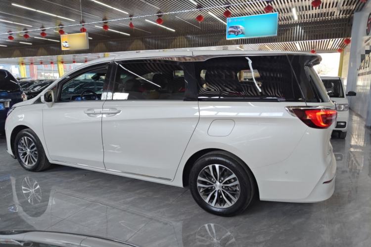 Used Buick GL8 2023 ES Lu Zun Deluxe and Yue Edition
