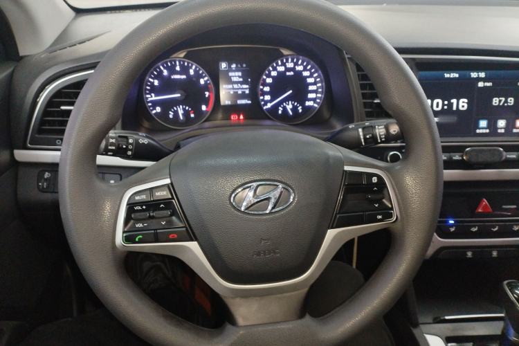 Used Hyundai Elantra 2016 1.6L Automatic ZhiXuan – Elite Version