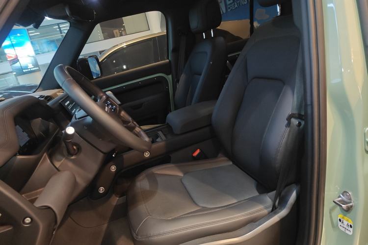 Used Land Rover Defender 2023 110 3.0T P400 75th Anniversary Legend Edition
