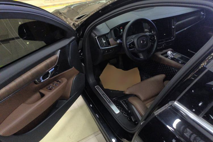 Used Volvo S90 2021 B5 Zhiyuan Luxury Edition
