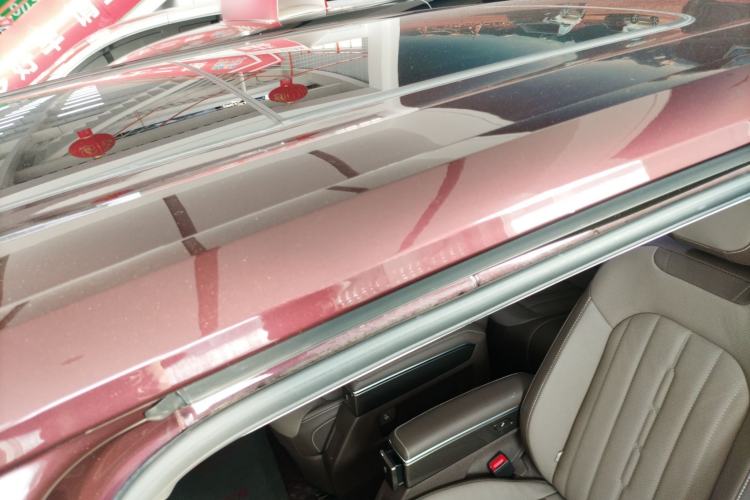 Used Volkswagen Viloran 2023 330TSI Luxury Edition
