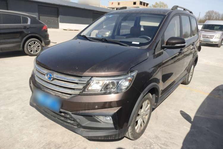 Used  M70 2017 1.5L manual luxury cabin
