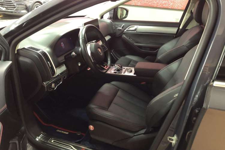 Used BYD Tang New Energy 2018 DM 2.0T All-Wheel Drive Smart Connectivity Luxury Model 7 Seats China V Emission Standard
