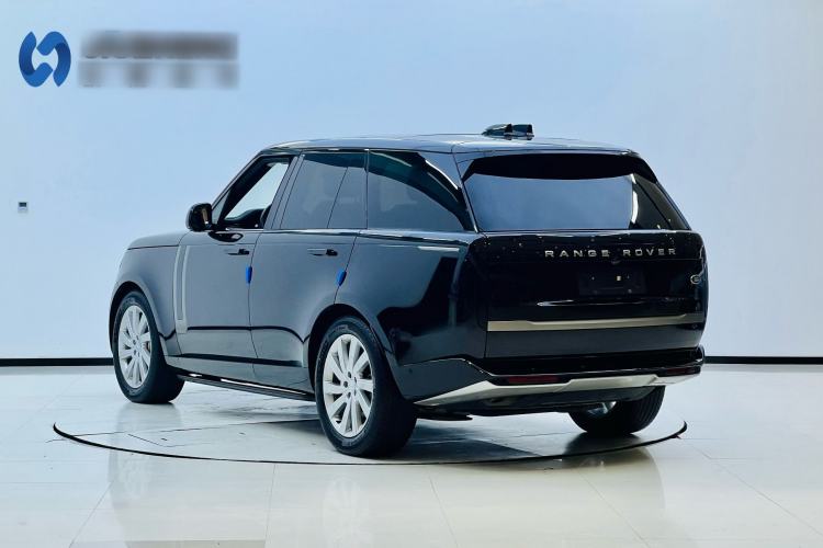 Used Land Rover Range Rover 2023 3.0 L6 360 PS Grand Edition
