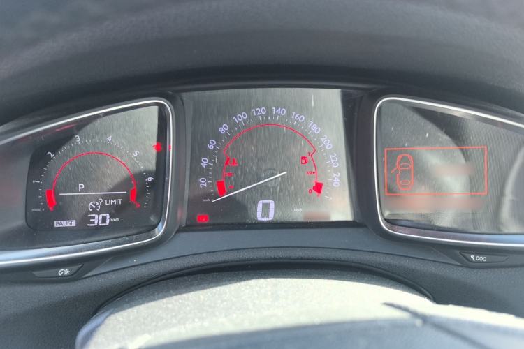 Used  6 2016 1.6T Luxury Edition THP160
