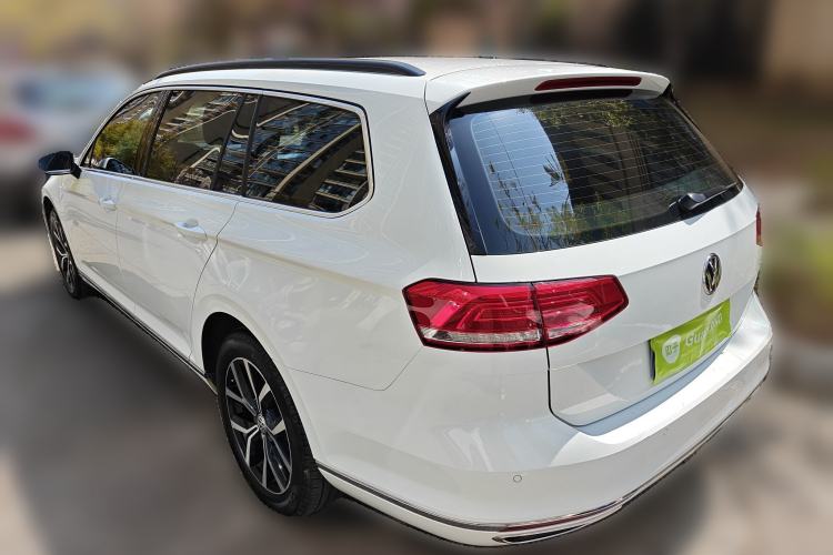 Used Volkswagen Variant 2017 380TSI Two-Wheel Drive Comfort Edition
