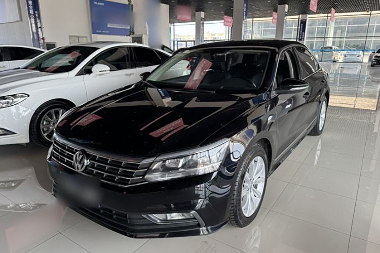 Used Volkswagen Passat 2016 330TSI DSG Luxury Edition

