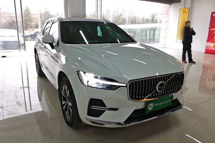 Used Volvo XC60 2024 B5 4x4 Smart Luxury Edition