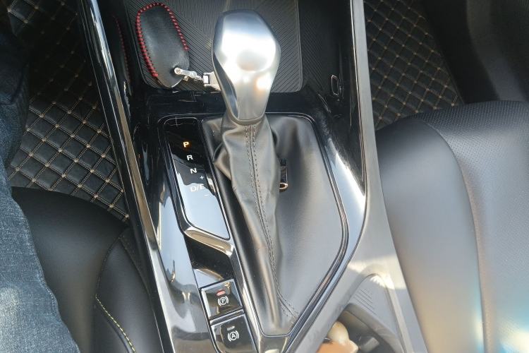 Used Roewe i5 2021 1.5L CVT Diamond Edition
