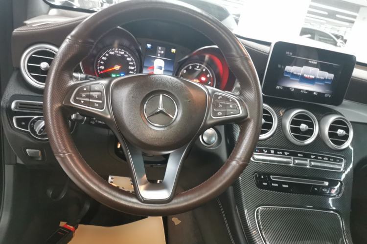 Used Mercedes-Benz GLC 2019 GLC 200 4MATIC
