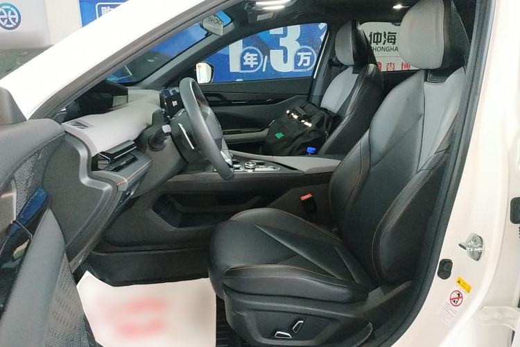 Used Changan UNI-V 2022 1.5T Prestige Version