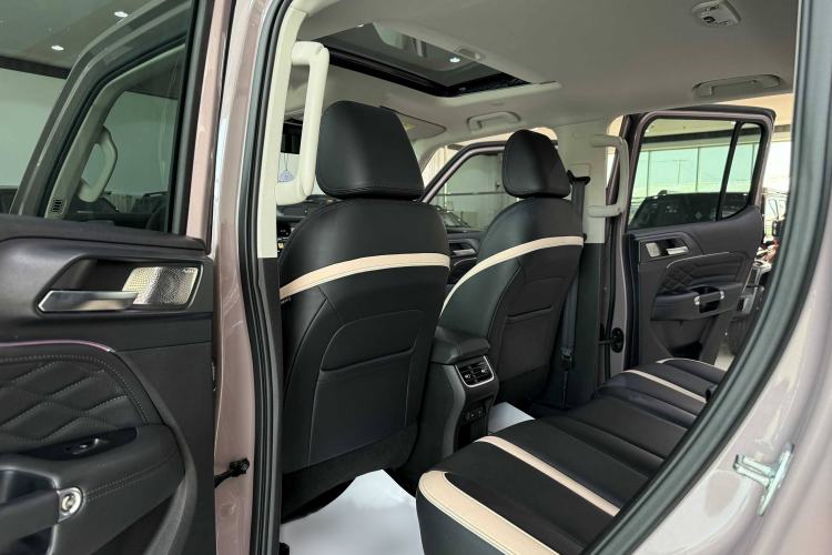 Used Tank 300 2023 City Edition 2.0T—Stylish as Ever
