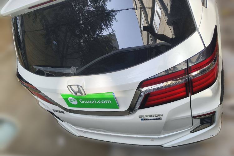 Used Honda Elysion 2019 2.0L Hybrid Supreme Edition
