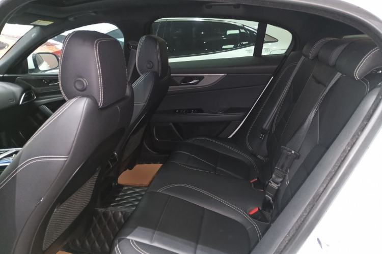 Used Jaguar XEL 2020 2.0T 200PS R-DYNAMIC Youth Sports Edition
