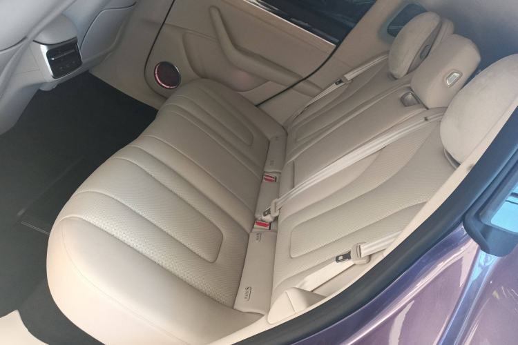 Used Hima Luxeed R7 2024 All-Electric 736 km Ultra
