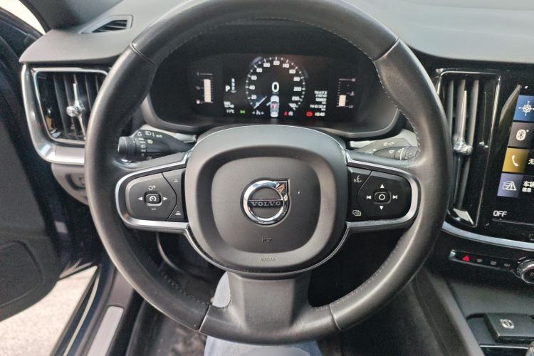 Used Volvo S60 2022 B4 Zhiyi Luxury Edition