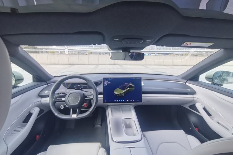 Used  SU7 2024 Rear-Drive Ultra-Long Range Advanced Pro-Level Intelligent Driving Version