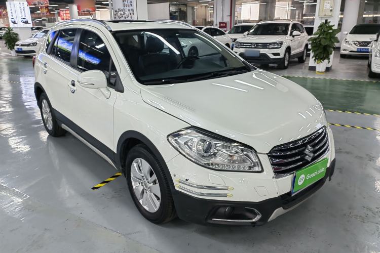 Used Suzuki S-Cross 2014 1.6L CVT Two-Wheel Drive Elite Version
