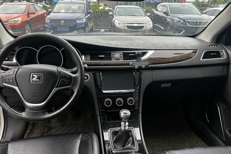 Used Zotye Z500 2015 1.5T Manual Luxury Model
