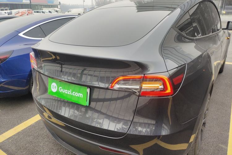 Used Tesla Model Y 2024 Rear-Wheel-Drive Version
