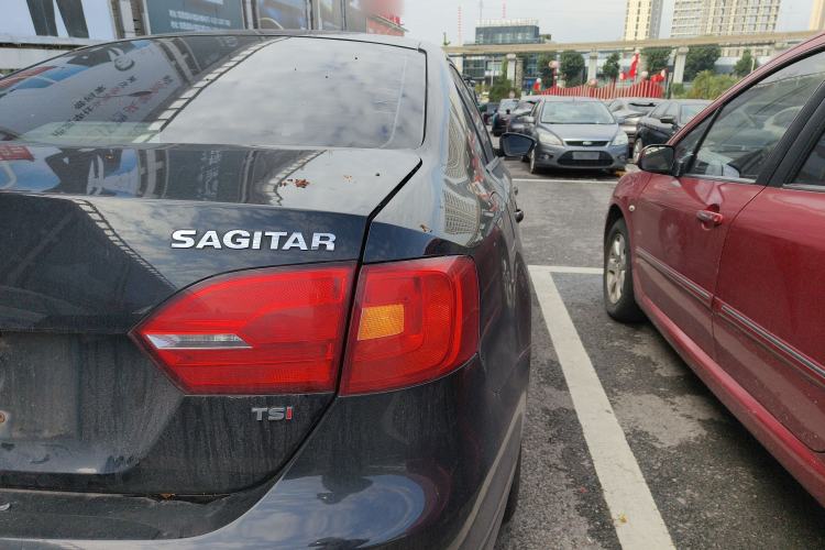 Used Volkswagen Sagitar 2014 1.4TSI Automatic Fashion Edition
