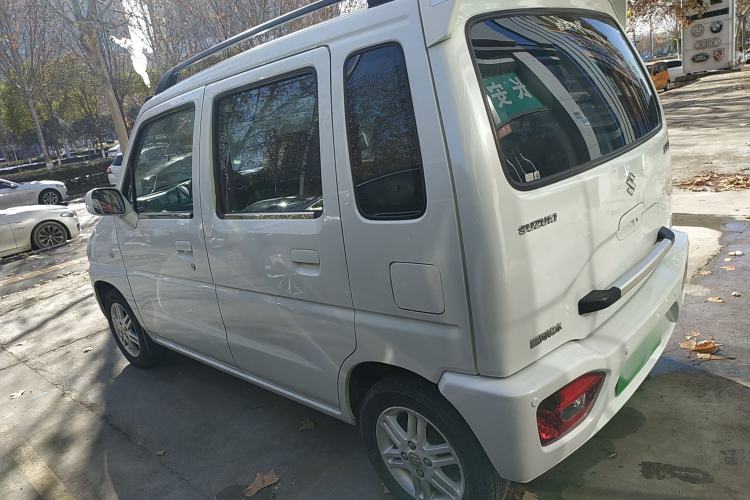 Used Suzuki Wagon R 2013 Venture Edition 1.0L Manual Economy Model
