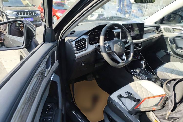 Used Volkswagen Tayron 2024 330TSI Two-Wheel Drive R-Line High-Energy Version