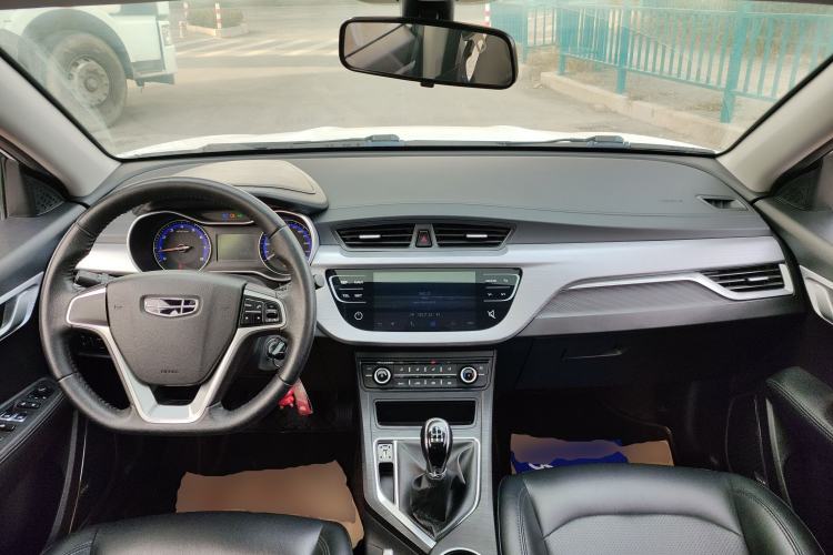 Used Geely Auto Vision 2019 Upgraded Model 1.5L Manual Luxury Version China VI Standard
