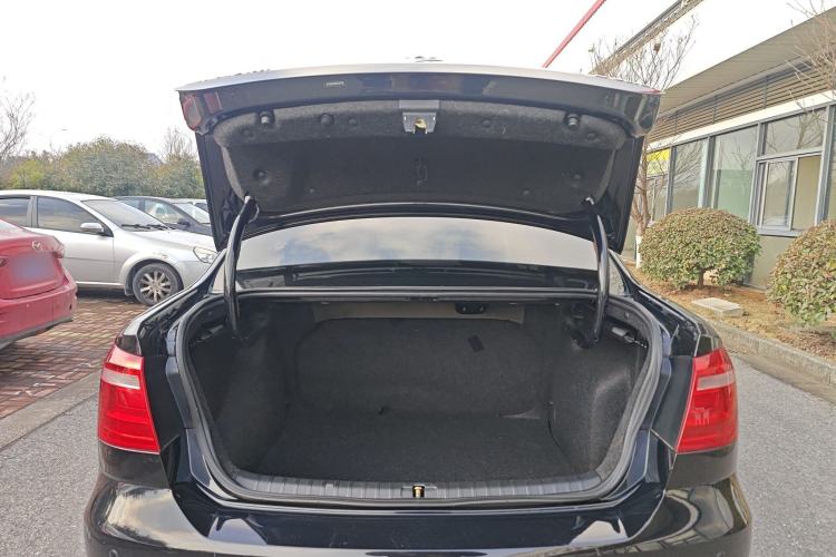 Used Volkswagen Bora 2015 Value Edition 1.6L Automatic Fashion Version