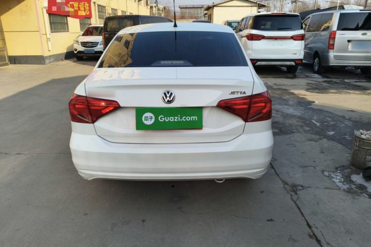 Used Volkswagen Jetta 2017 1.4L Manual Fashion Edition
