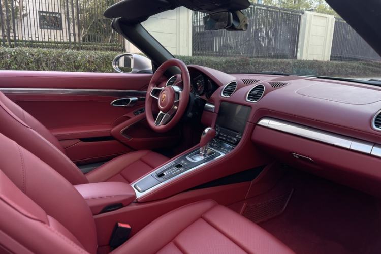 Used Porsche 718 2022 Boxster 2.0T
